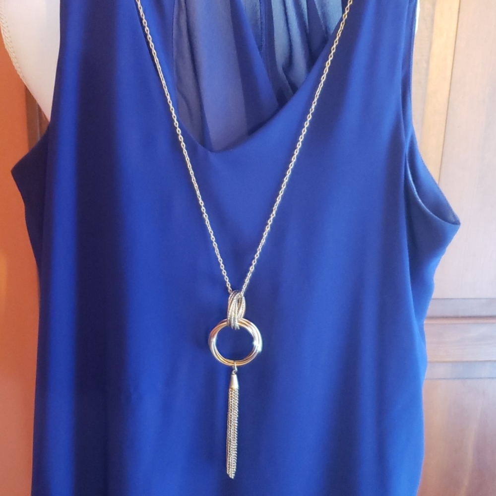 Beautiful periwinkle dress - Picture 3 of 8
